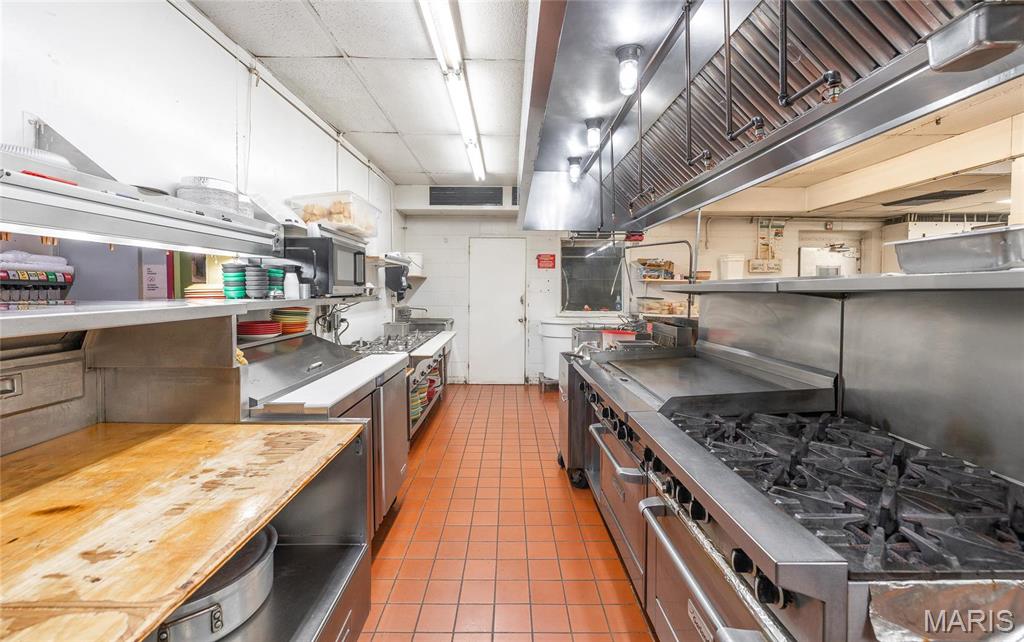 n/a - Commercial Sale