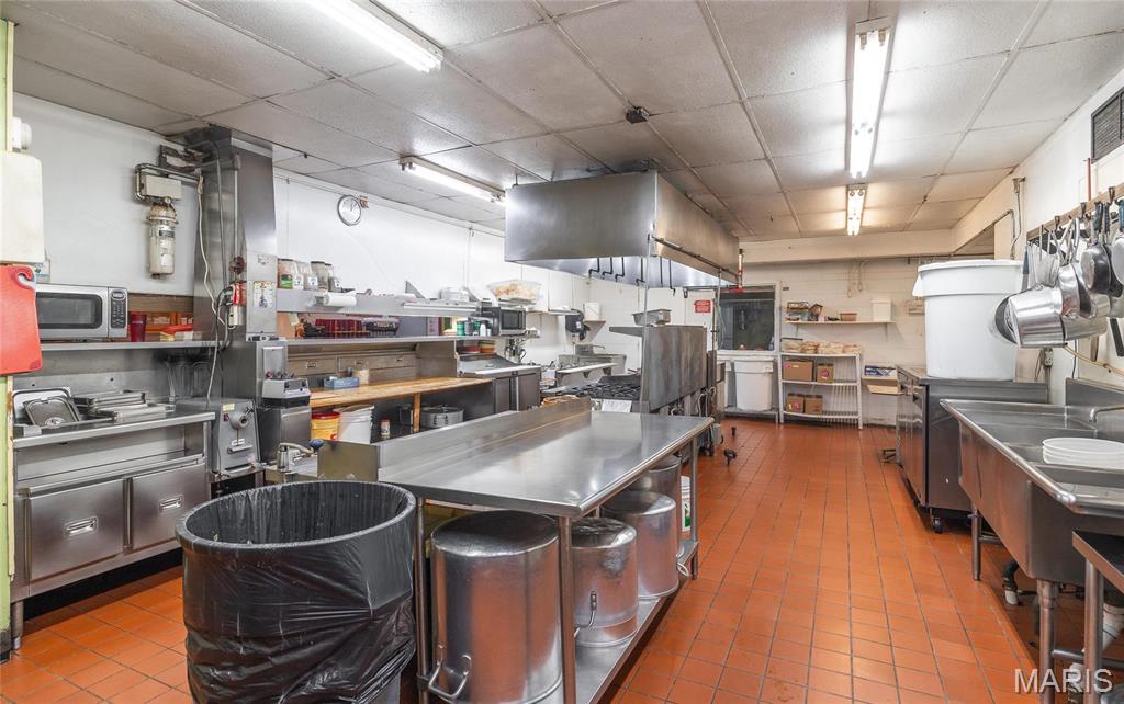 n/a - Commercial Sale