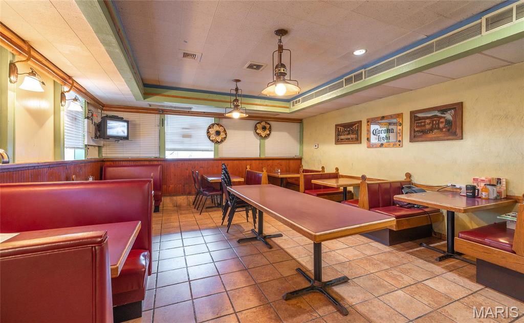 n/a - Commercial Sale