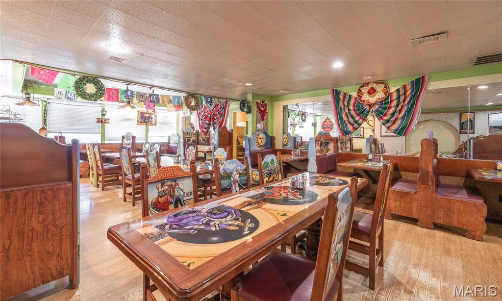 n/a - Commercial Sale