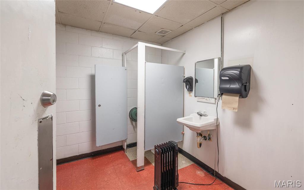 n/a - Commercial Sale