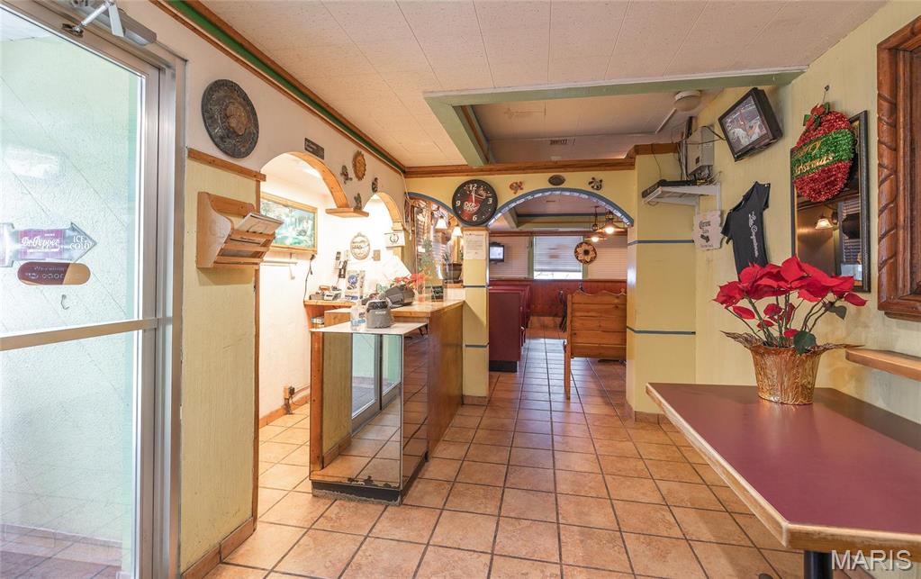 n/a - Commercial Sale