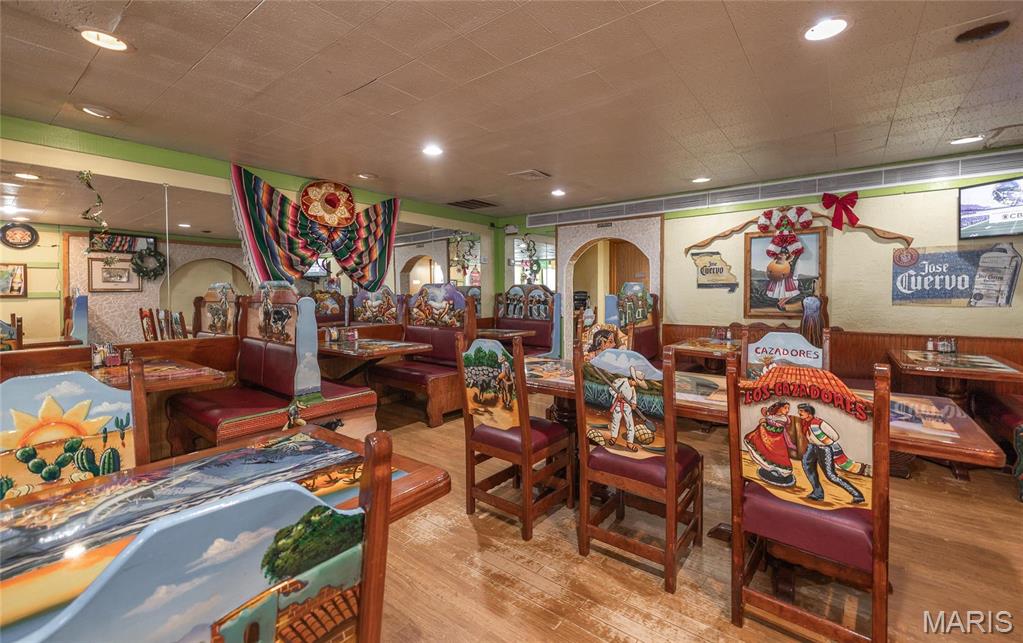 n/a - Commercial Sale