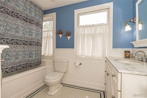 Tiny photo for 326 W Essex Avenue, Kirkwood, MO 63122 (MLS # 26025138)