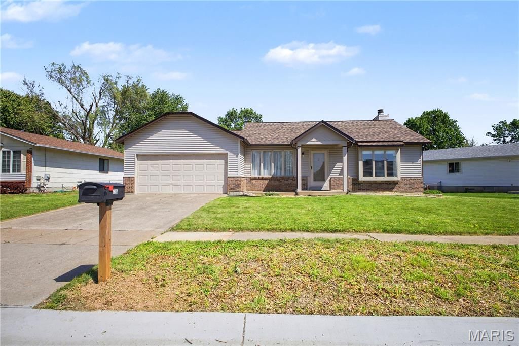 Photo of 4115 Ninetieth Avenue, Florissant, MO 63034 (MLS # 26024628)