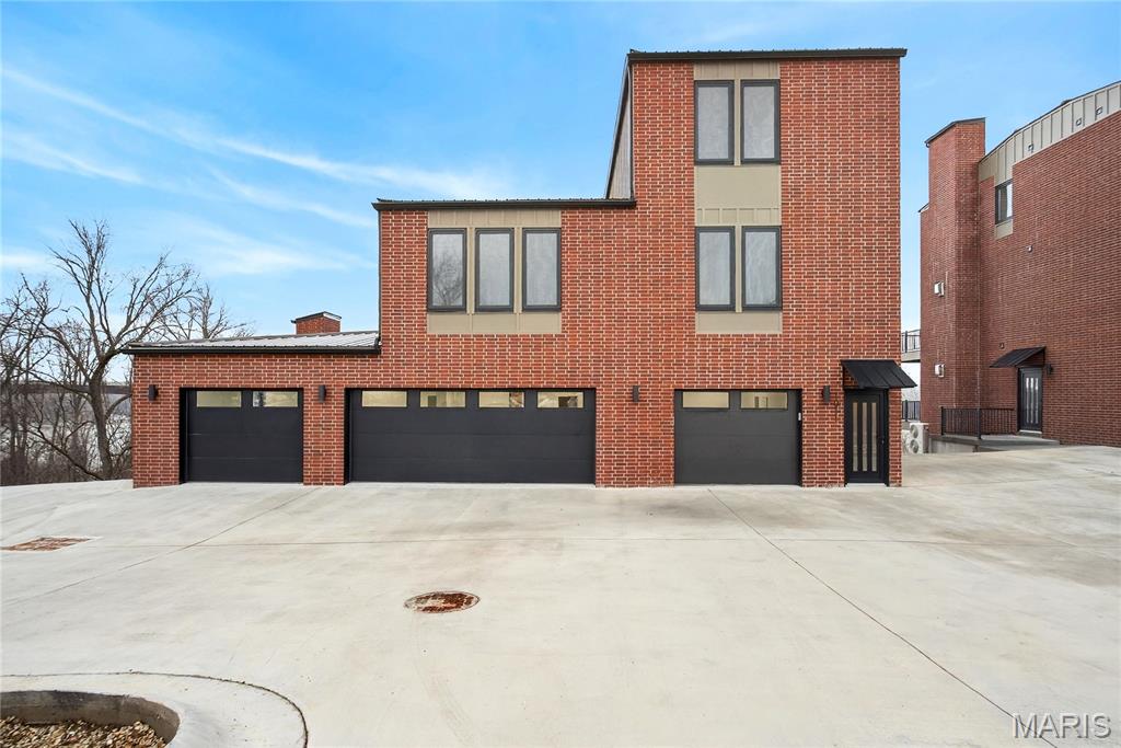 The Bluffs at Bassora Place - Residential