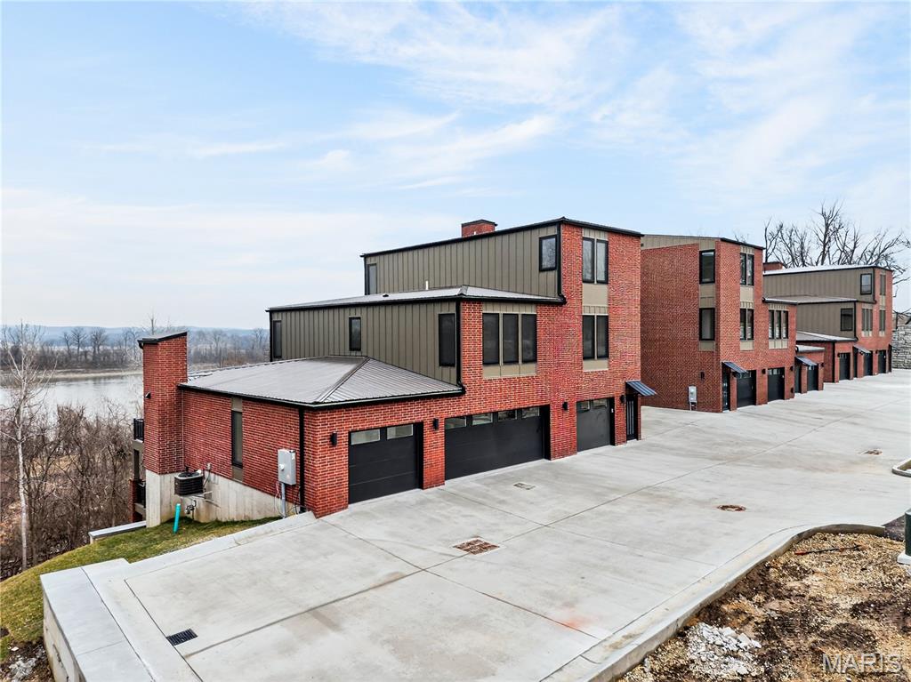 The Bluffs at Bassora Place - Residential