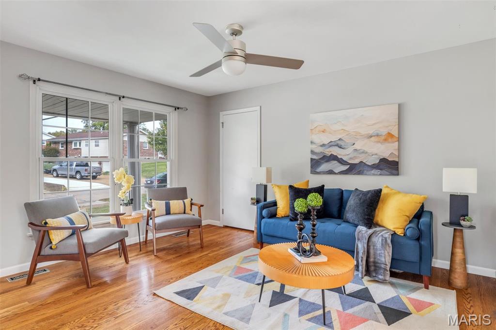 2542 Via Miralesta Drive