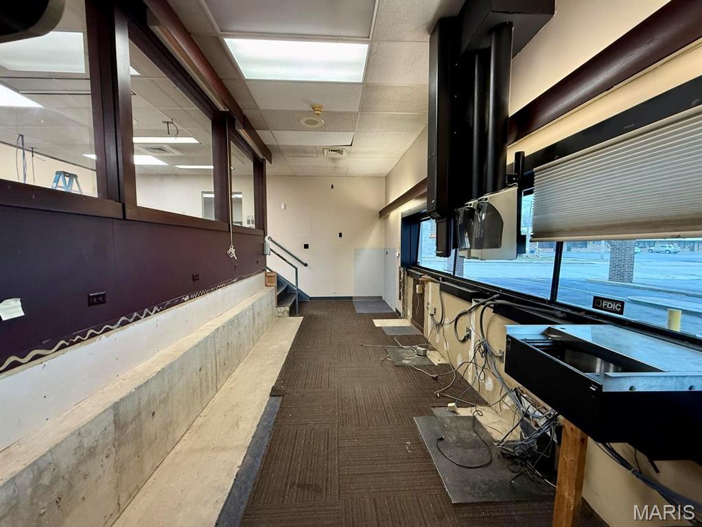 n/a - Commercial Sale