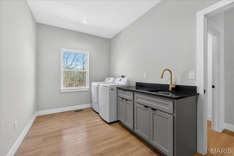 Tiny photo for 15308 Batesville Court, Chesterfield, MO 63017 (MLS # 26014123)