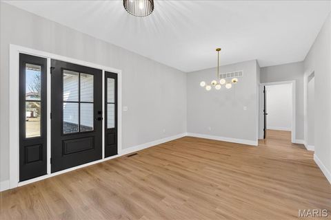 Tiny photo for 15308 Batesville Court, Chesterfield, MO 63017 (MLS # 26014123)