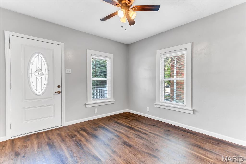 7048 Lansdowne Avenue