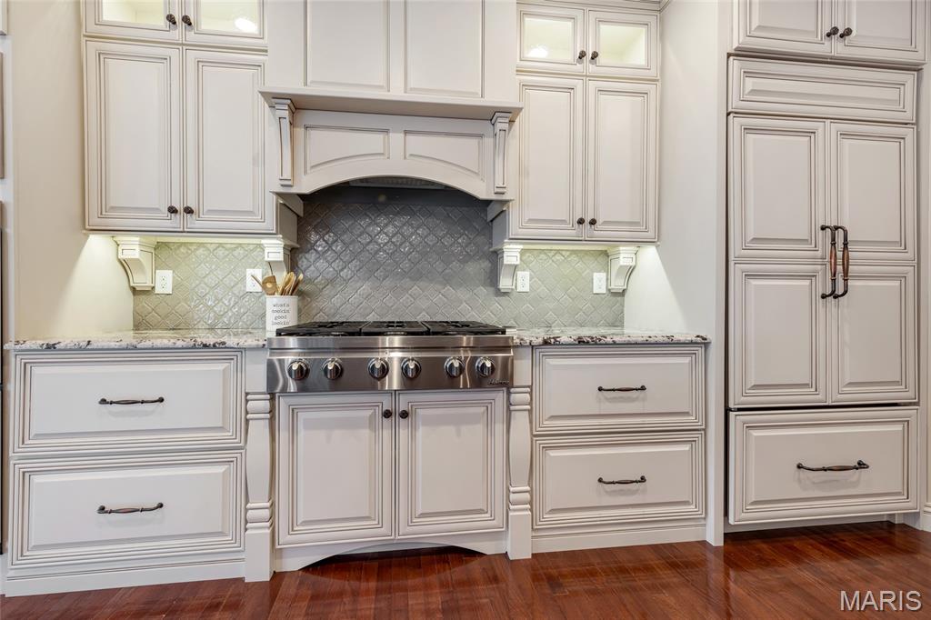 Madison Park Manor - Residential