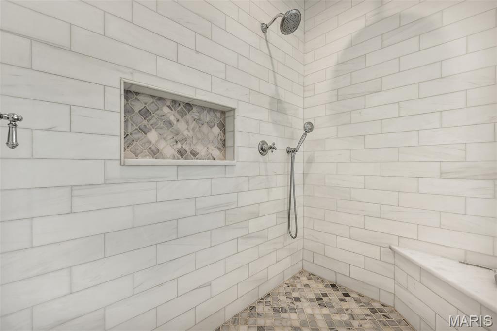 Madison Park Manor - Residential