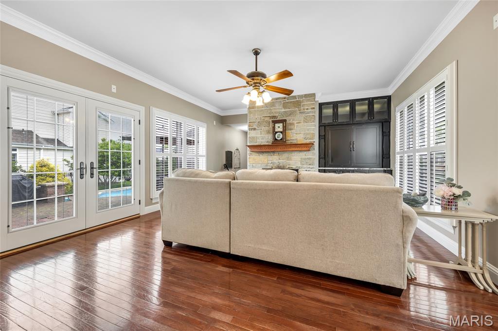 Madison Park Manor - Residential