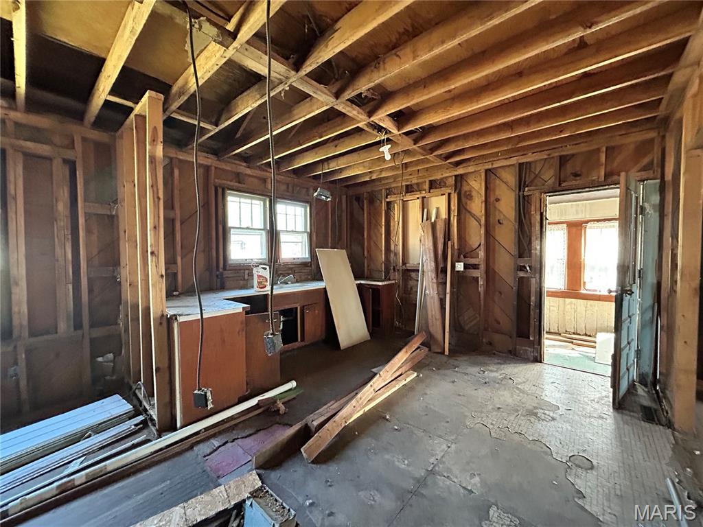 Virginia B Curtis - Residential