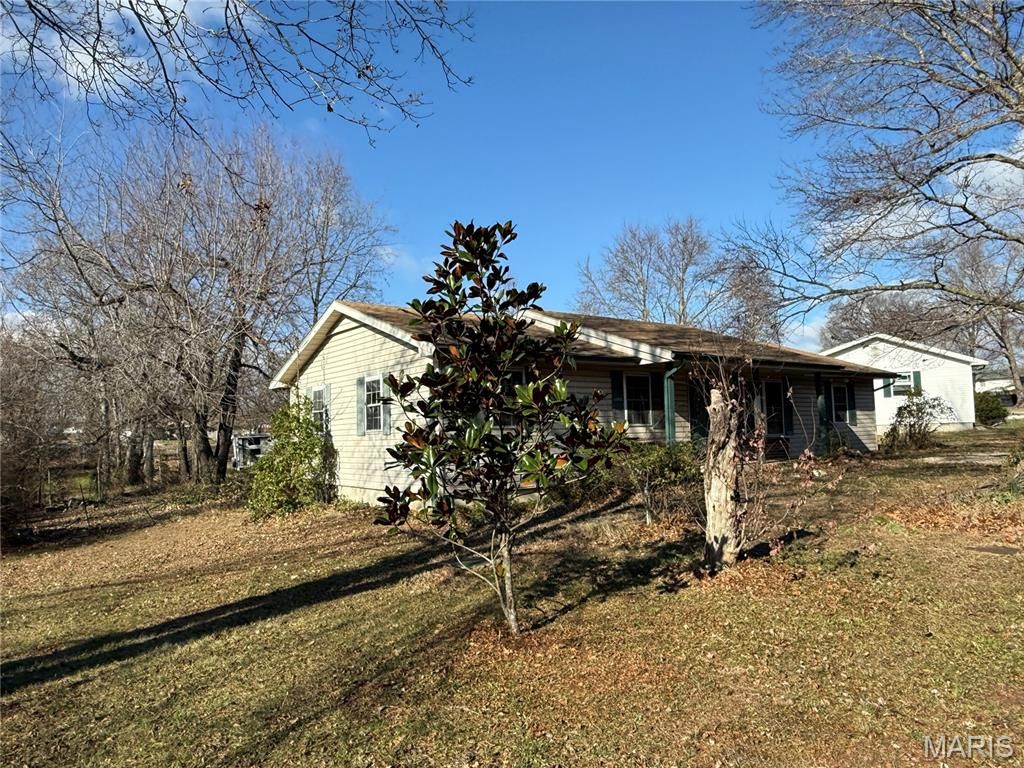 Photo of 22793 Pleasant Drive, Lebanon, MO 65536 (MLS # 25080457)