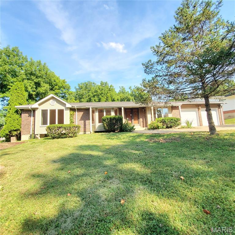 924 Fernview Drive