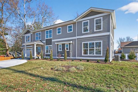 Tiny photo for 416 S Ballas Road, Kirkwood, MO 63122 (MLS # 26000612)