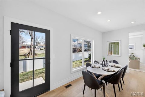 Tiny photo for 416 S Ballas Road, Kirkwood, MO 63122 (MLS # 26000612)