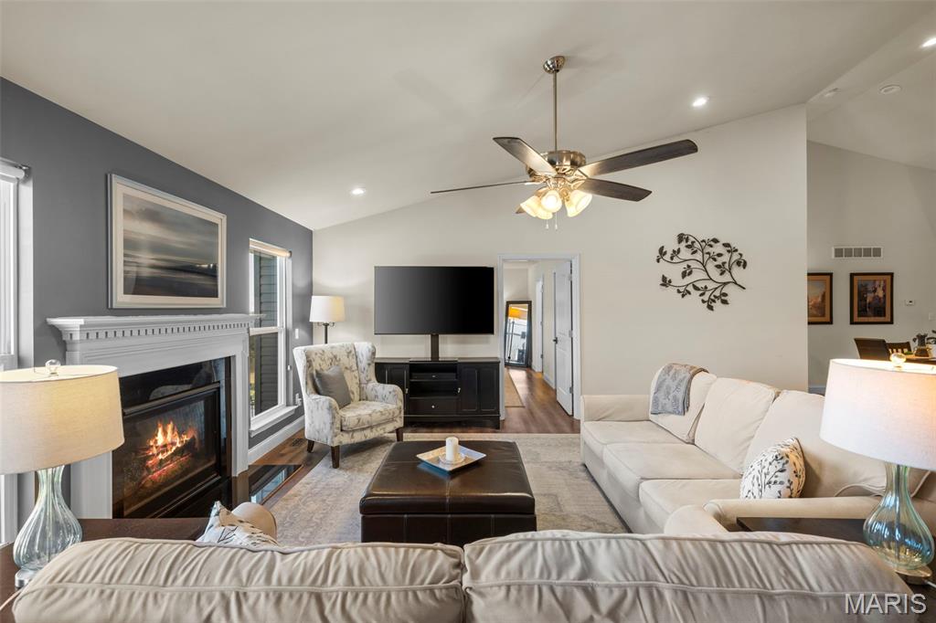 Tuscan Vly Estates Ph One - Residential