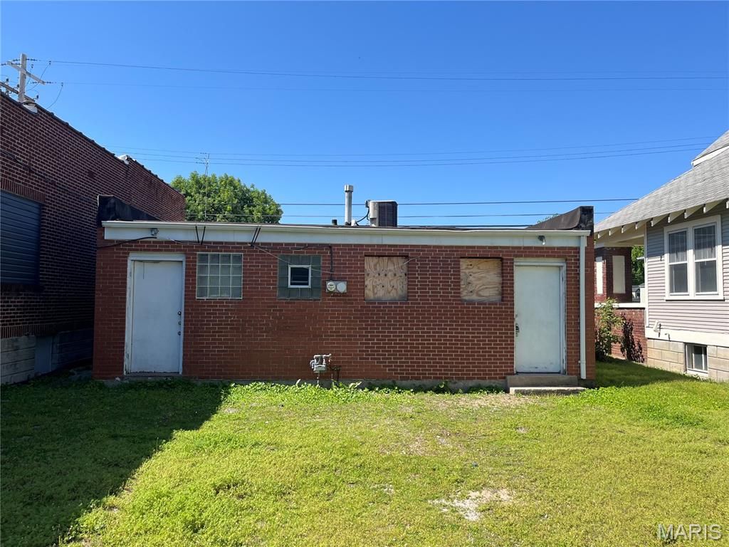 Photo of 1014 1st Capitol Drive, St Charles, MO 63301 (MLS # 26029279)