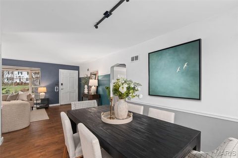 Tiny photo for 581 W Lockwood Avenue, Webster Groves, MO 63119 (MLS # 25074260)