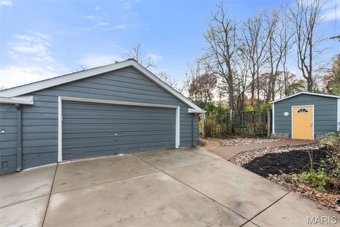 Tiny photo for 581 W Lockwood Avenue, Webster Groves, MO 63119 (MLS # 25074260)