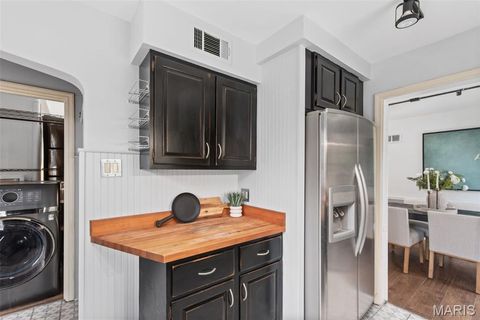 Tiny photo for 581 W Lockwood Avenue, Webster Groves, MO 63119 (MLS # 25074260)