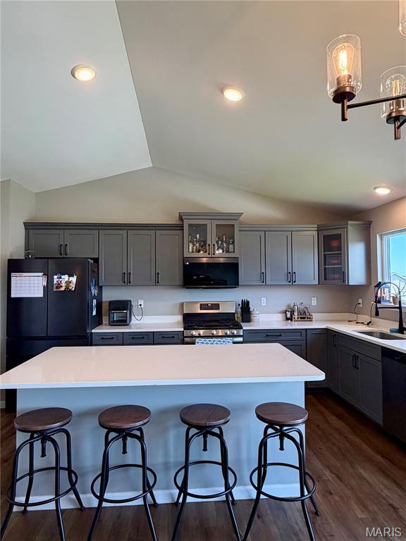 Majestic Lakes - Residential