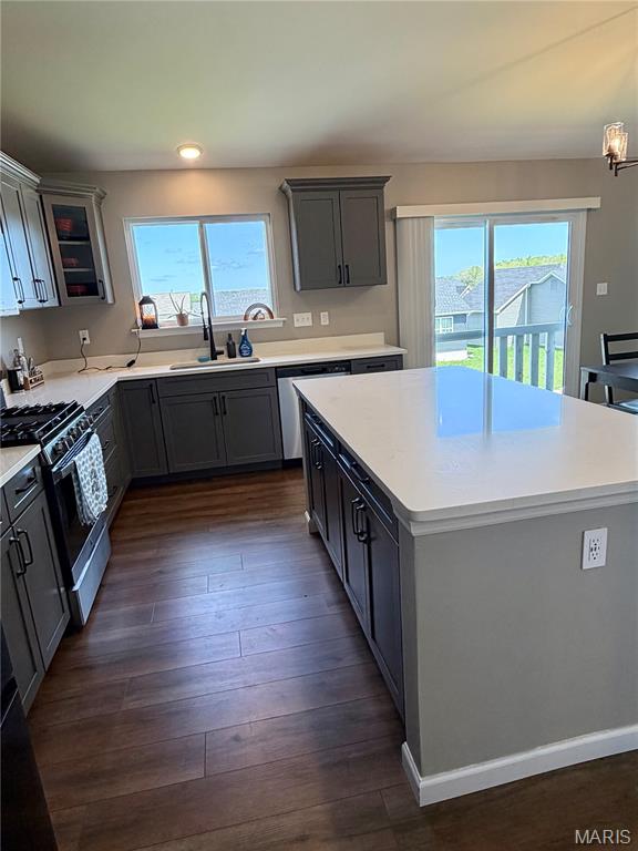 Majestic Lakes - Residential