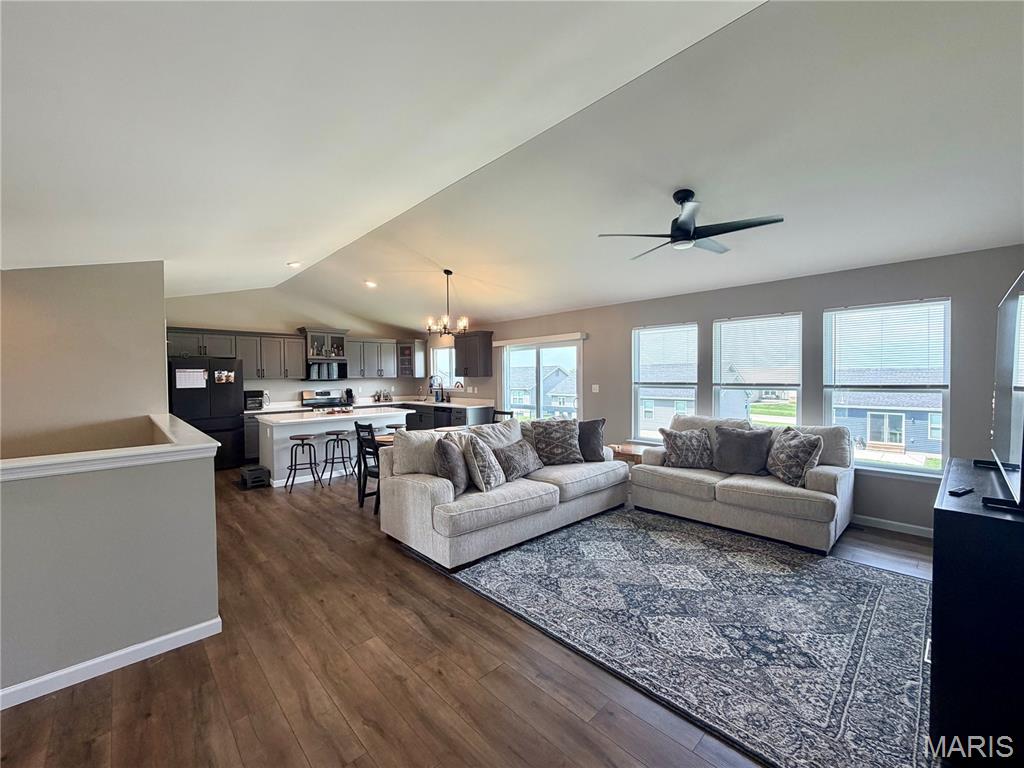 Majestic Lakes - Residential