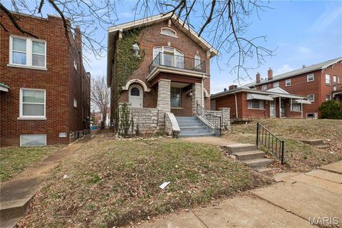Tiny photo for 3919 Dunnica Avenue, St Louis, MO 63116 (MLS # 26005570)