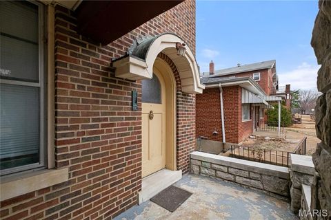 Tiny photo for 3919 Dunnica Avenue, St Louis, MO 63116 (MLS # 26005570)