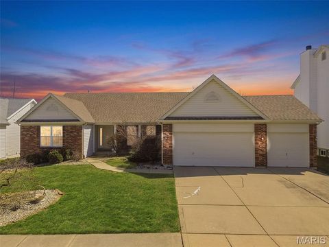 Photo of 8003 Knights Crossing Drive, OFallon, MO 63368 (MLS # 26017305)