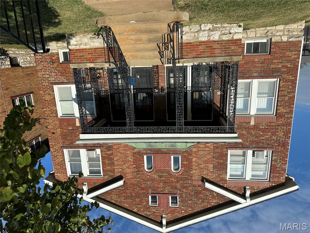 8721 Riverview Boulevard 8321-23