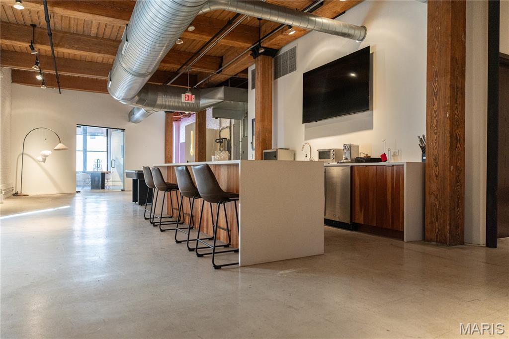 Spool Thread Condos - Commercial Lease
