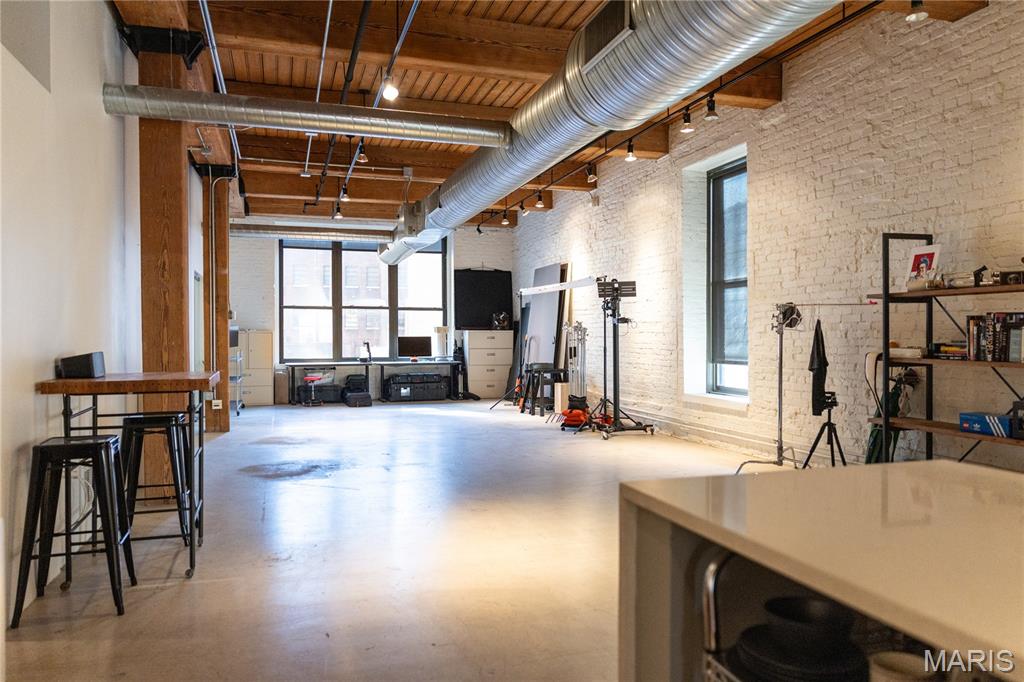 Spool Thread Condos - Commercial Lease