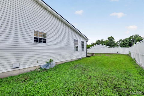 Tiny photo for 1019 W Main Street, Bowling Green, MO 63334 (MLS # 26052669)