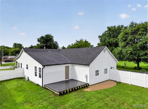 Tiny photo for 1019 W Main Street, Bowling Green, MO 63334 (MLS # 26052669)