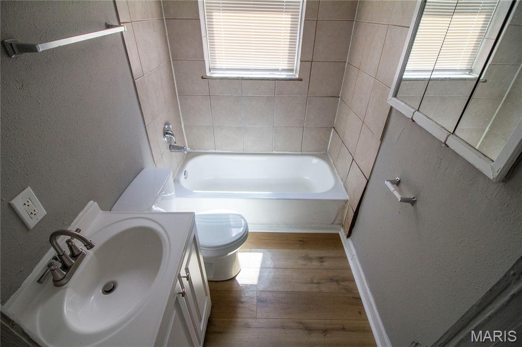 St Louis Commons Add - Residential Income