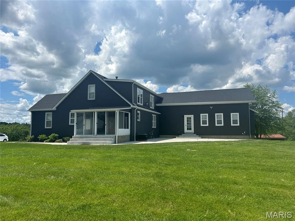 Photo of 5370 Highway 100, Washington, MO 63090 (MLS # 26028058)