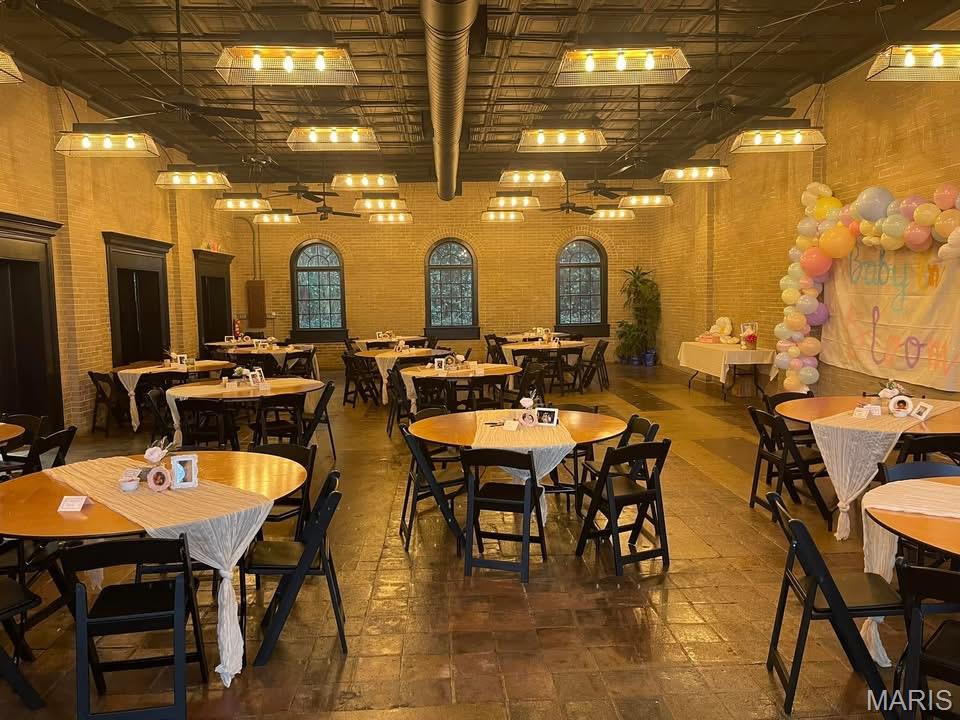 Kleekamps Add - Commercial Lease