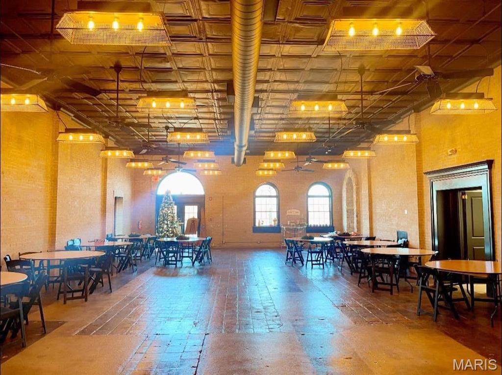 Kleekamps Add - Commercial Lease