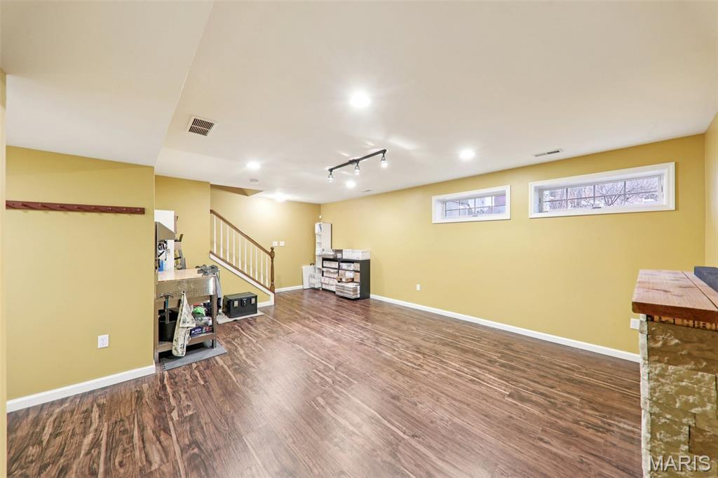 Cambury & Cambury Two Bdy Adj - Residential