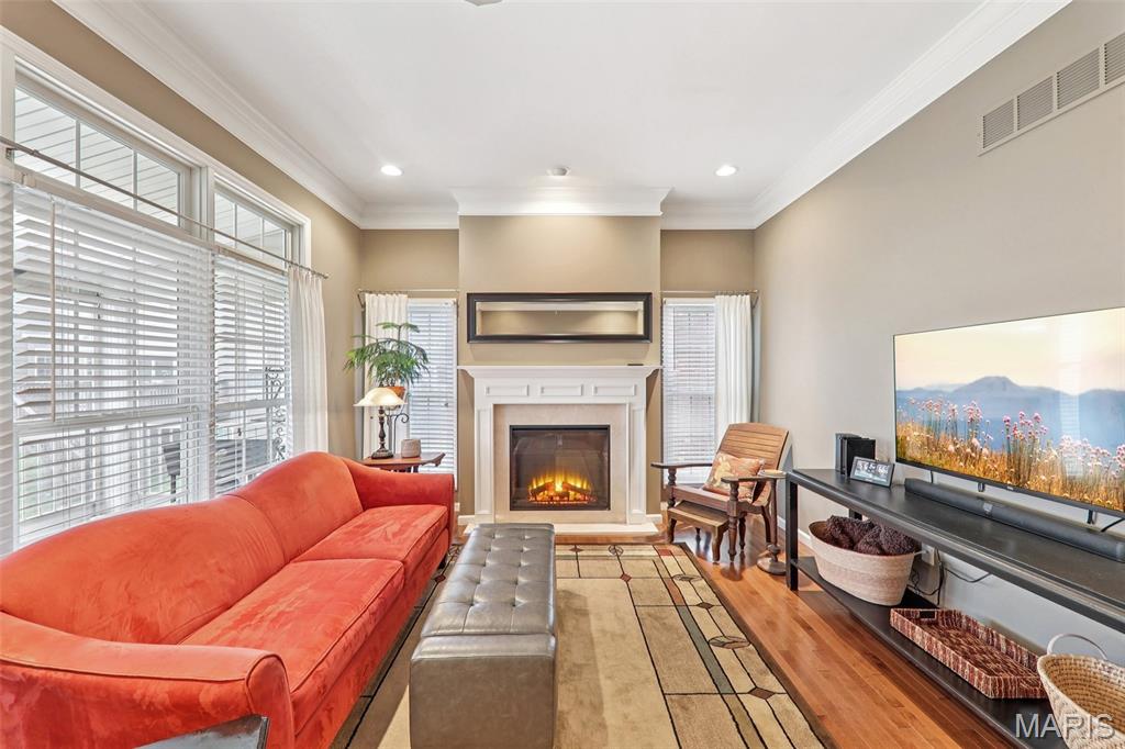 Cambury & Cambury Two Bdy Adj - Residential