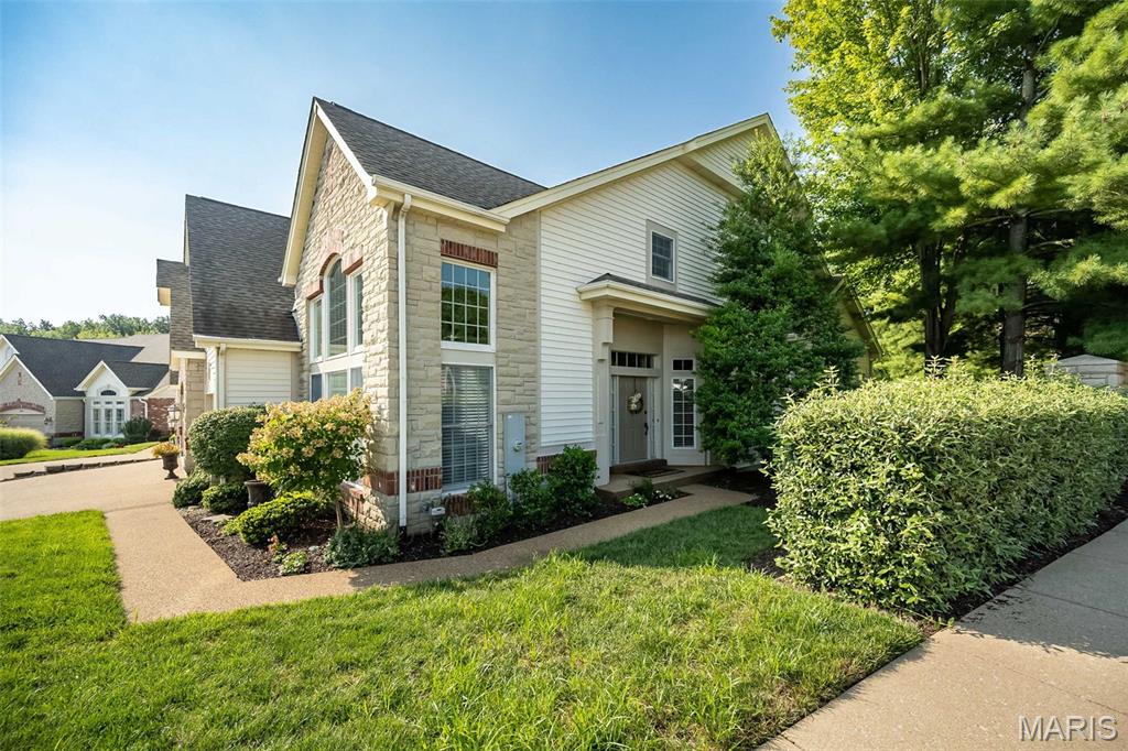 801 Stonebluff Court