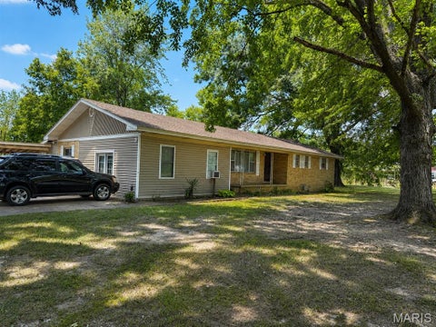 Photo of 1733 Highway Aa, Poplar Bluff, MO 63901 (MLS # 26049398)