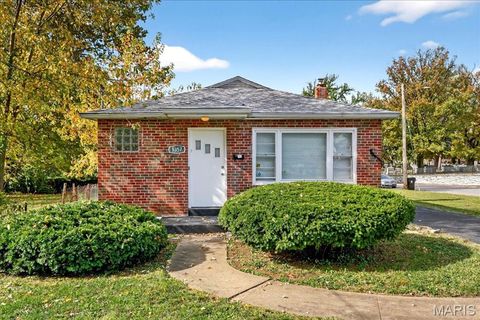 1357 N North And South Road University City MO 63130