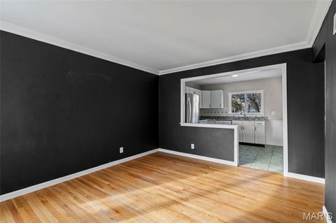 Tiny photo for 835 N Forest Avenue, Webster Groves, MO 63119 (MLS # 25079994)